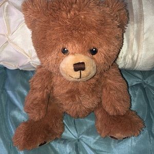 small brown teddy bear
